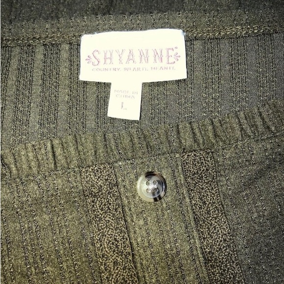 Shyanne Square neck Crochet Lace Blouse Size Large - Picture 5 of 5